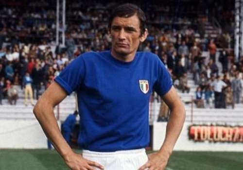 Falleció Gigi Riva, legendario exfutbolista de Italia
