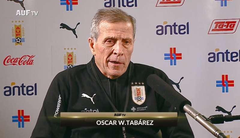Óscar Tabárez fue cesado como entrenador de la selección