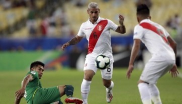 Perú lo dio vuelta y le ganó a Bolivia 3-1