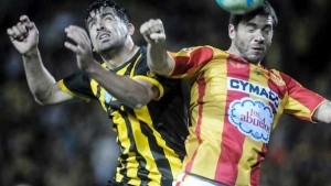Peñarol - Progreso juegan a las 18 horas en el Campeón del Siglo