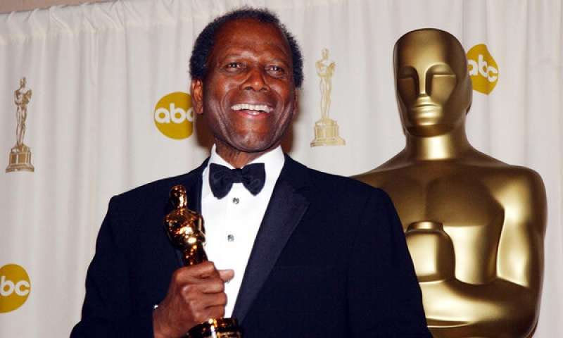 22715a2113d17d62bcd7ad7f17faccc2_L Ha muerto Sidney Poitier, el primer actor afroamericano que ganó un Oscar - UDigital | En red, estamos.