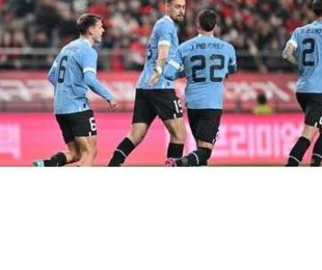 Uruguay se impuso 2-1 a Corea del Sur en Seúl