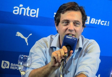 Ignacio Alonso fue reelecto en la presidencia de la AUF
