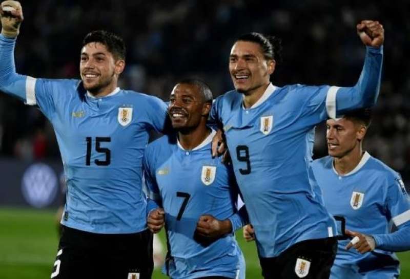 Uruguay le ganó a Chile por 3 a 1 en la primera fecha de las Eliminatorias