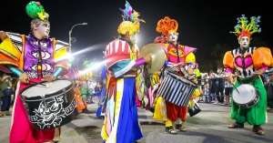 Este jueves es el  Desfile Inaugural del Carnaval