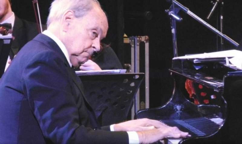 Falleció Atilio Stampone, uno de los grandes maestros del tango