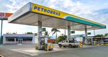Petrobras vende estaciones y se retira de la distribución de gas
