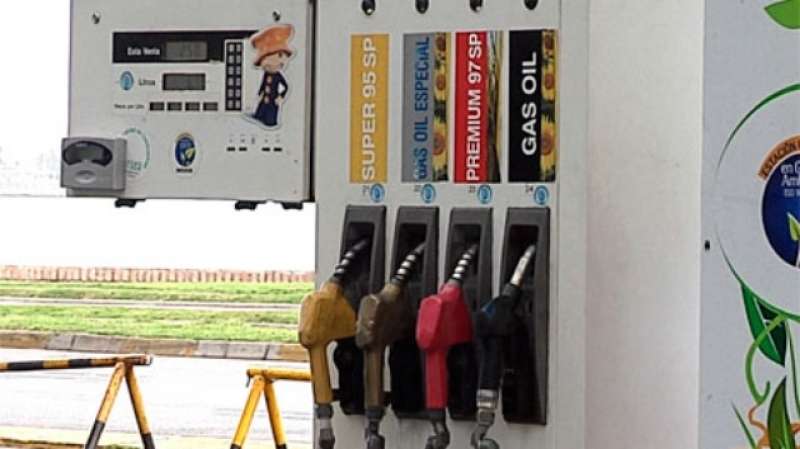 Se mantienen precios de los combustibles en noviembre