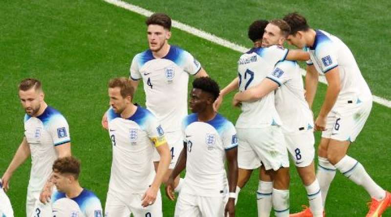 Inglaterra fue letal de contragolpe: 3-0 ante Senegal